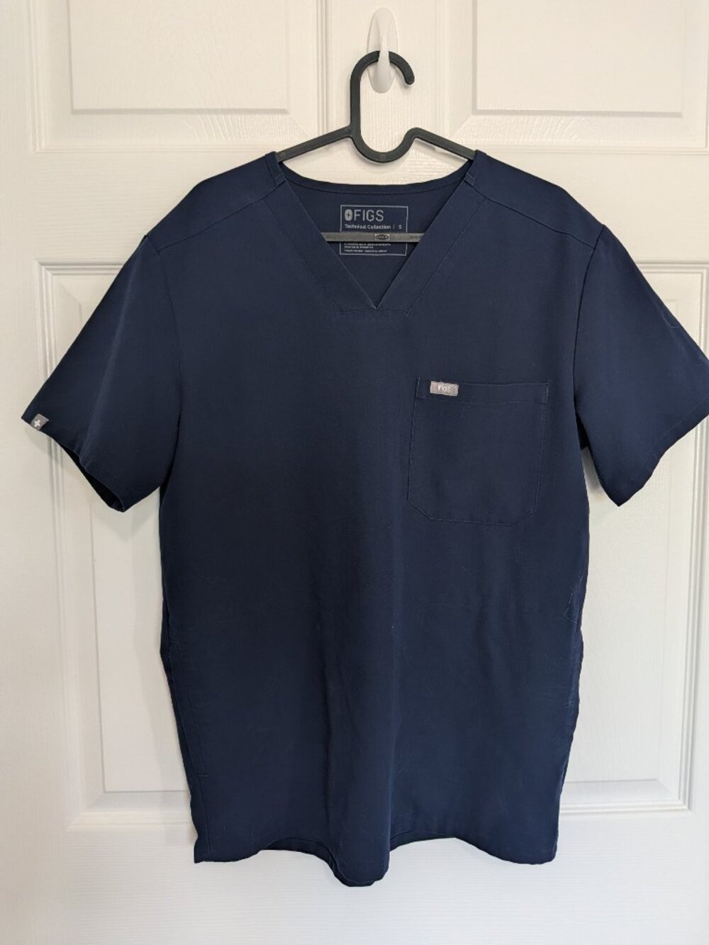 FIGS Navy Blue Mens Scrub Set S Top & Joggers. Technical collection